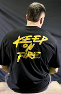 Camiseta Oversize Keep On Fire Negra - HOMBRE