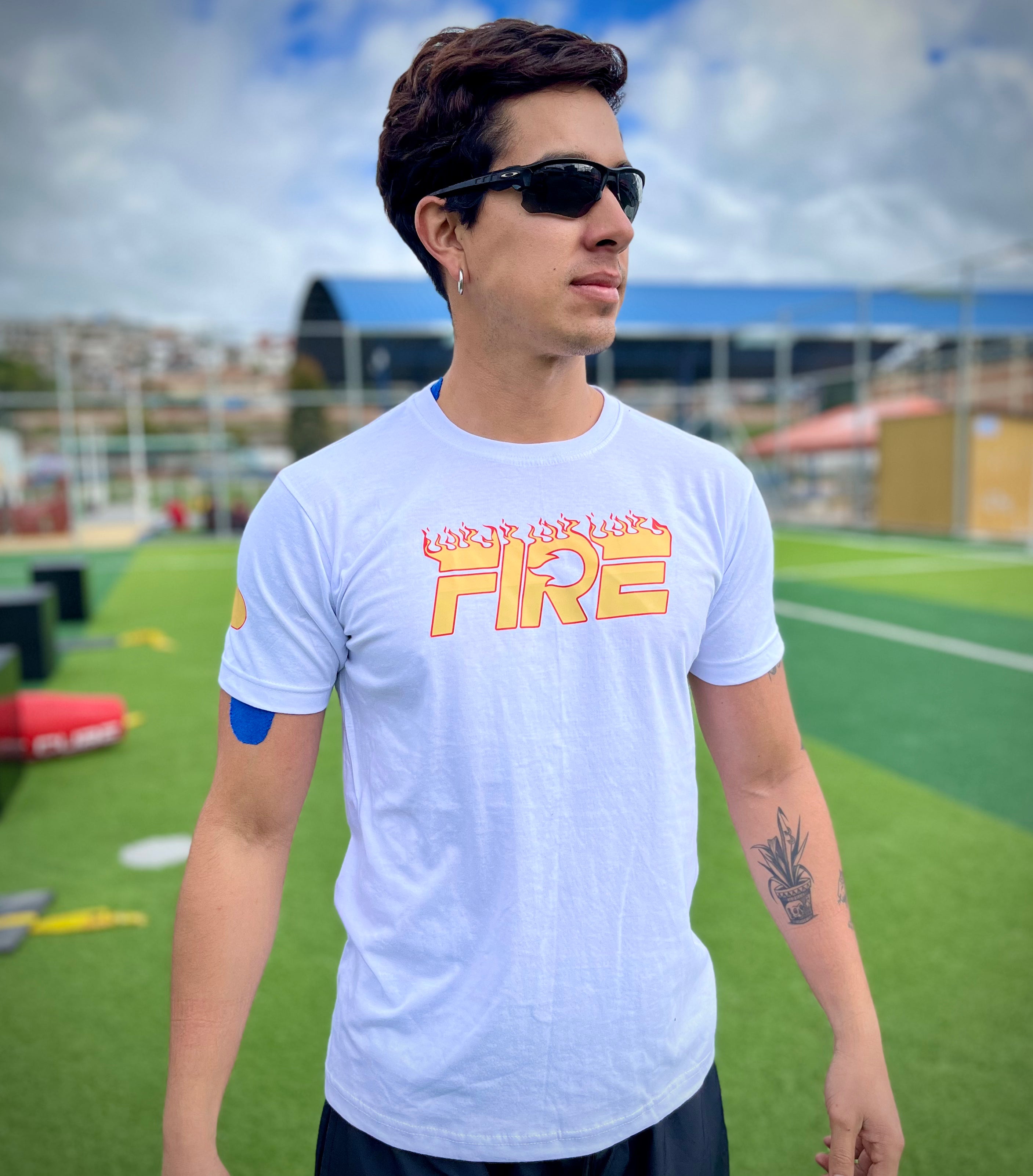 Camiseta Clásica Blanca Llamas FIRE - Hombre
